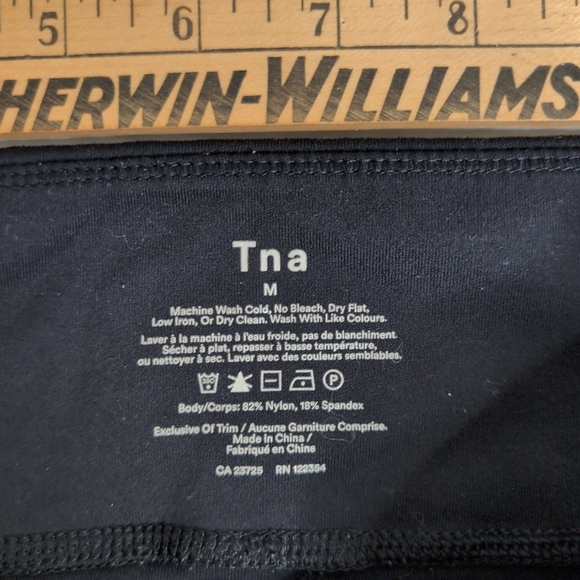 TNA Mid Rise Full Length with Mesh Legging, Size M - Picture 6 of 10